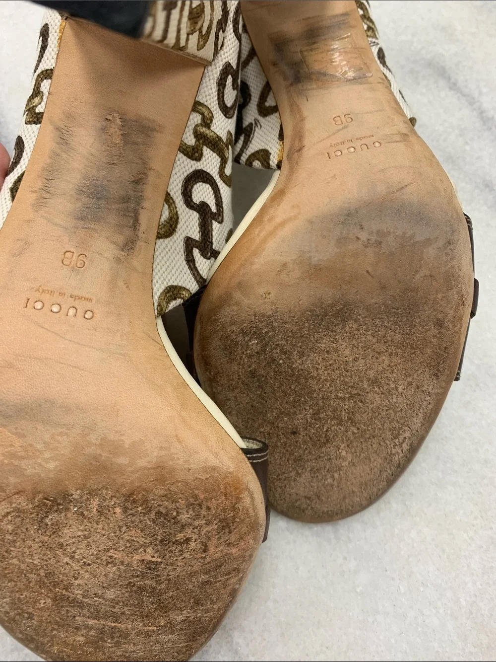 Gucci Chocolate BrownLeather Open-Toe Heels with White Brown Monogram Canvas 9 - Picture 8 of 8